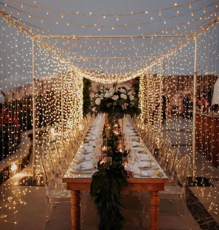 The Golden Crown Resort table decoration